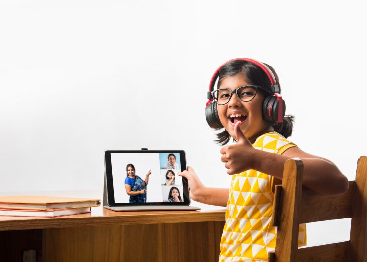 Online Learning Benefits: 14 Reasons Why You Should Consider Studying Online