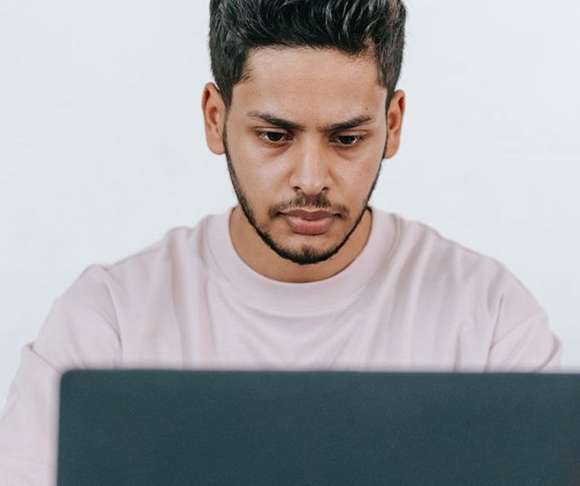 Merits and Demerits of Dropping a Year for JEE Exam Preparation