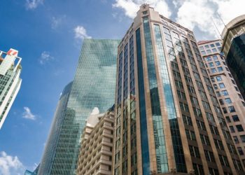 cropped-modern-office-corporate-building-low-angle-view-skyscrapers-city-singapore-panoramic-perspective-view-business-concept-success-industry-tech-architecture-scaled-1.jpg